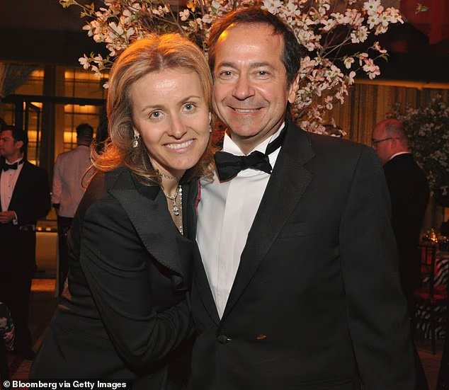 Le milliardaire de 70 ans a réglé un amer divorce