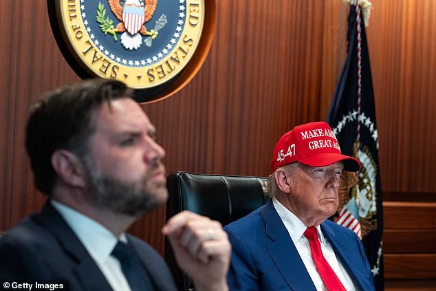 Le plan effrayant de Trump pour JD Vance révélé alors
