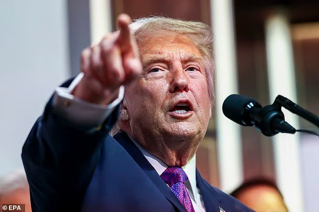 Le principal avocat de Trump démissionne quelques heures après qu'un