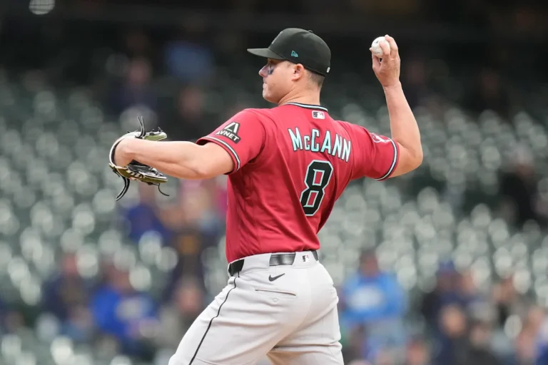 Le receveur James McCann égalise le record de la MLB