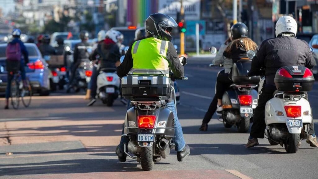 Legislación obligatoria sobre alta visibilidad para estudiantes y motociclistas ocasionales