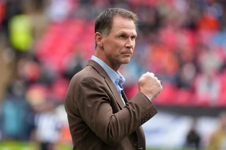 Les Browns embauchent l'ancien directeur général des Jaguars, Trent Buck,