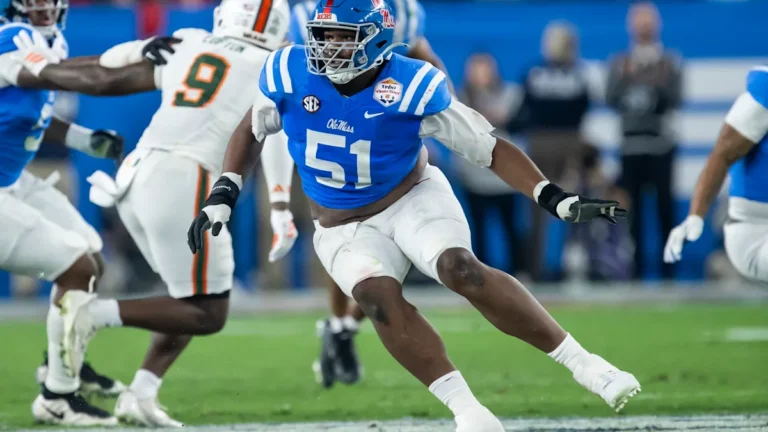 Les Saints signent la recrue non repêchée DL Zxavian Harris