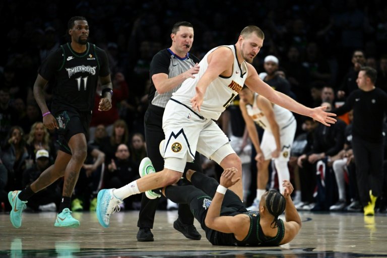 Les Timberwolves éliminent les Nuggets de Jokic des séries éliminatoires