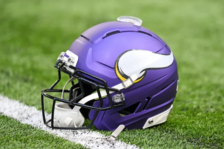 Les Vikings demandent à interviewer Bills pour le poste vacant