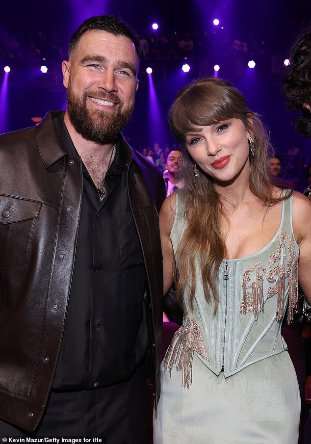 Les fans de Taylor Swift et Travis Kelce éclatent suite