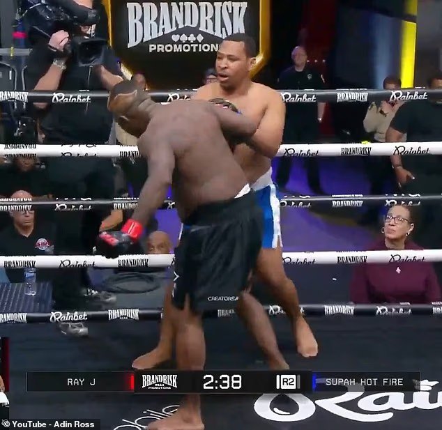 L'ex-RAJ Kim Kardashian est brutalement éliminée dans un vicieux combat