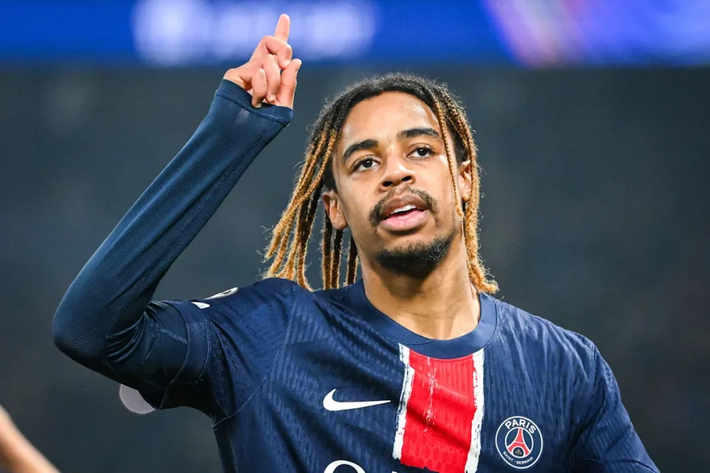 Liverpool affrontera Arsenal pour la superstar de la Ligue 1
