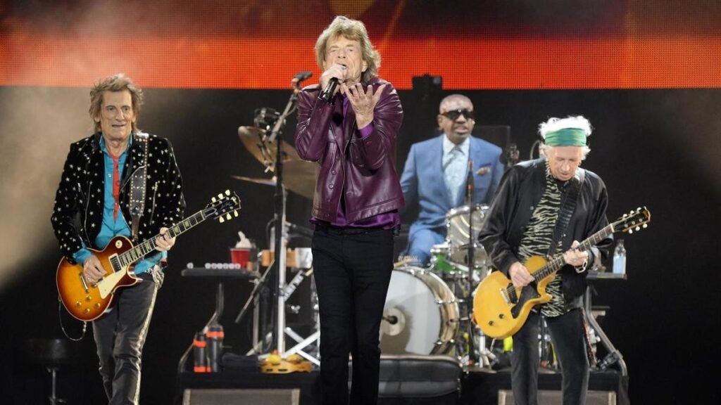 Los Rolling Stones utilizan videos generados por computadora para interpretar