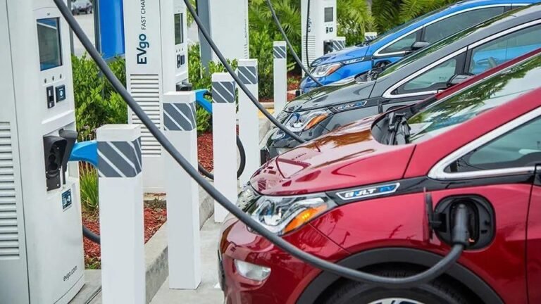 Los vehículos eléctricos y PHEV alcanzarán casi un tercio de