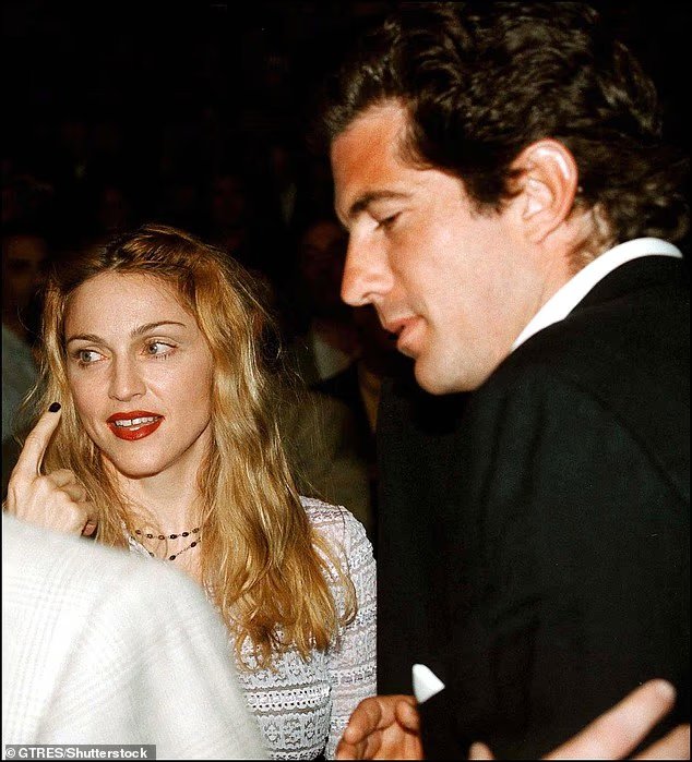 Madonna choquée par ses aveux sexuels sur JFK Jr