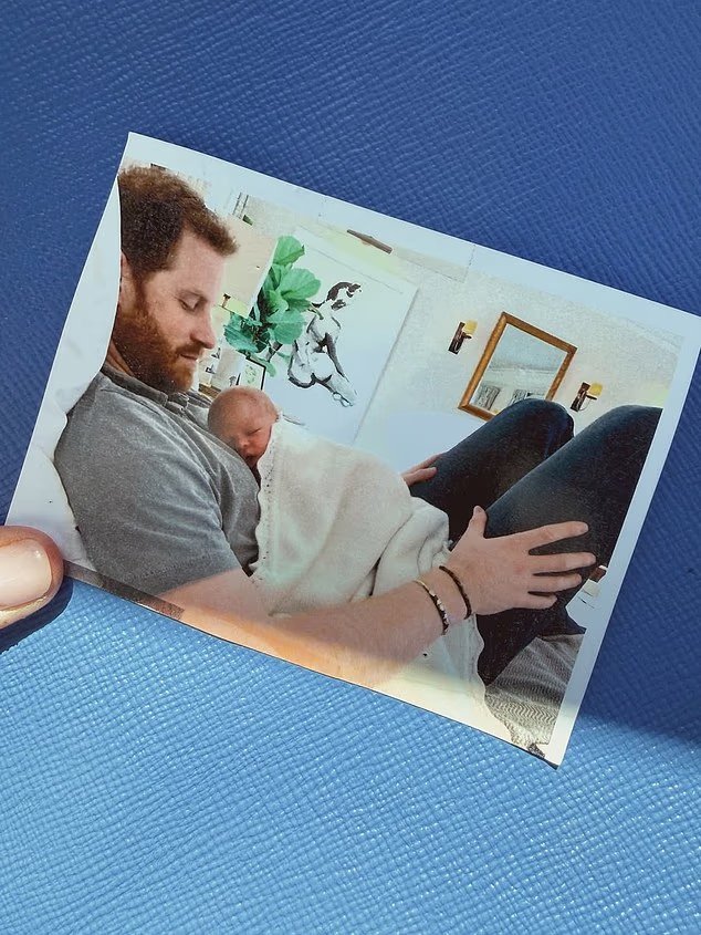 Meghan Markle partage une photo inédite du prince Archie dormant