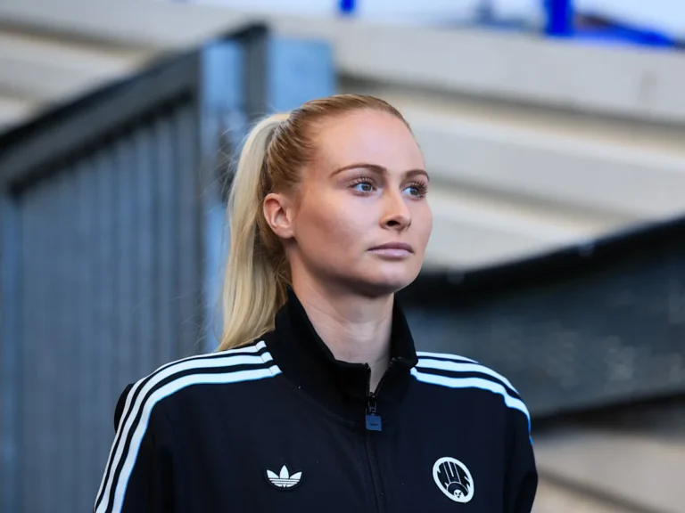 Molly Pike annonce sa retraite