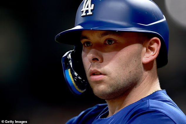 Moment sauvage, la star des Dodgers se bat avec une