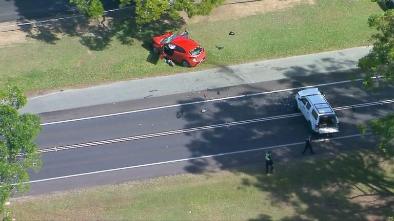 Mujer muerta en accidente con ute supuestamente robada, hombre detenido