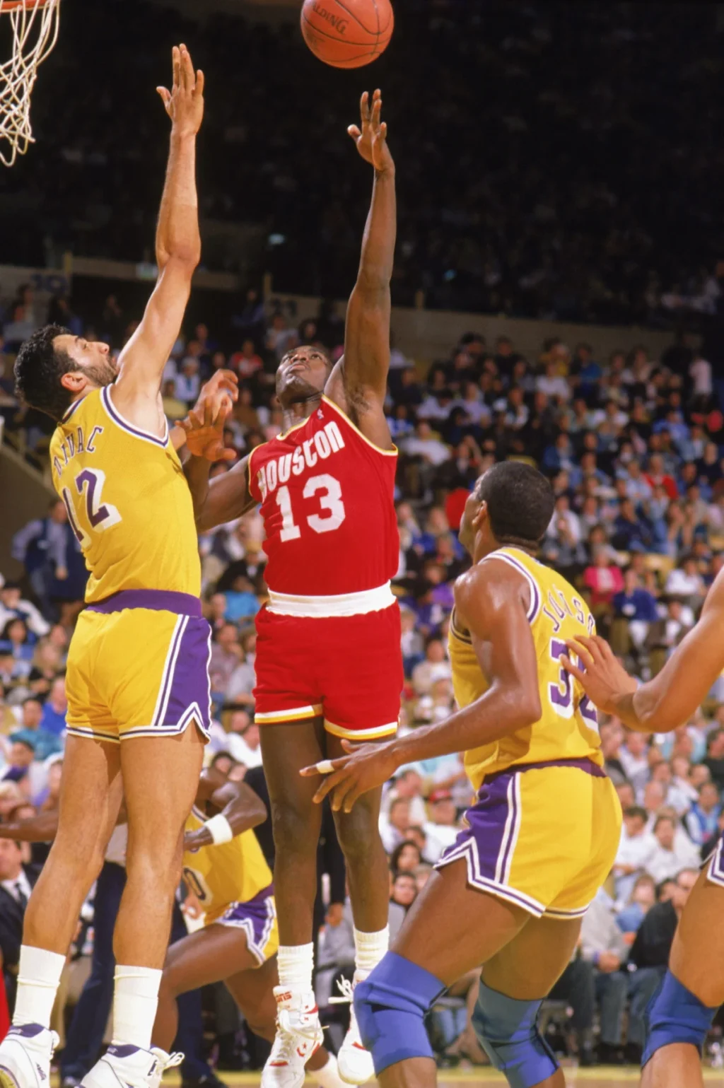 N°13 dans l'histoire du maillot des Houston Rockets – Larry