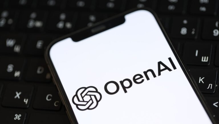 OpenAI ahora permitirá que su empresa pague para asegurarse la