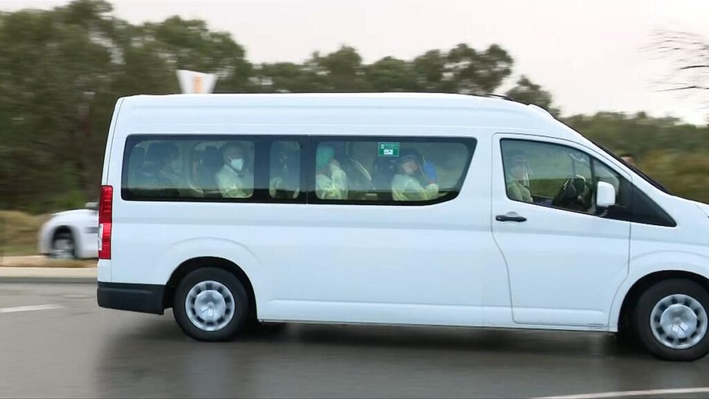 Pasajeros australianos de cruceros con hantavirus puestos en cuarentena durante