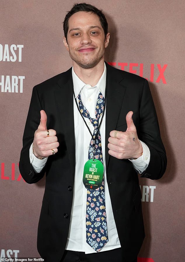 Pete Davidson fait l'éloge des compétences « surhumaines » de