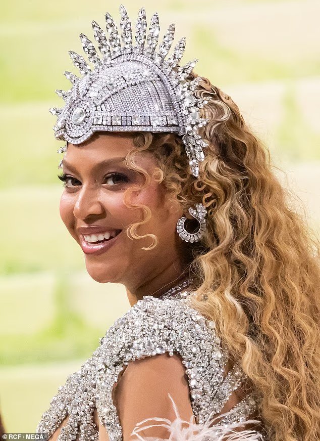 Pleine, épuisée et pleine de terreur, Beyoncé doit regarder sa
