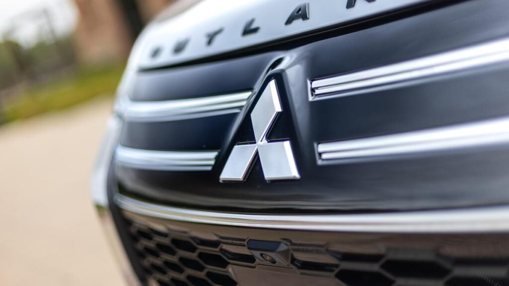 Precio y especificaciones del Mitsubishi Outlander 2026