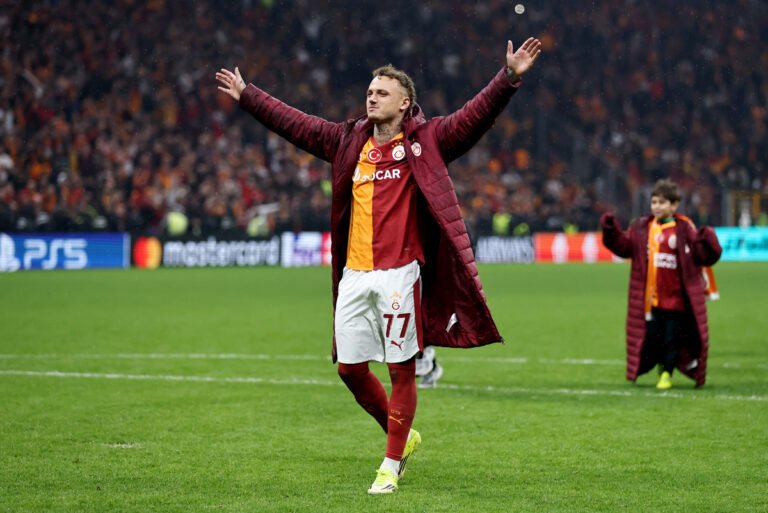 Prêt depuis longtemps pour le retour de Naples, Galatasaray ne