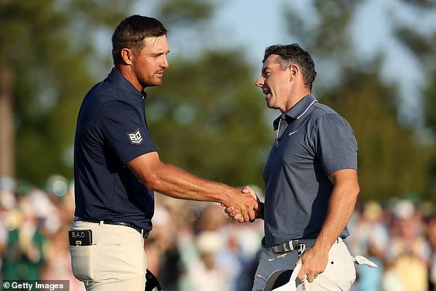 Rory McIlroy tire un coup fou sur Bryson Deschamps alors