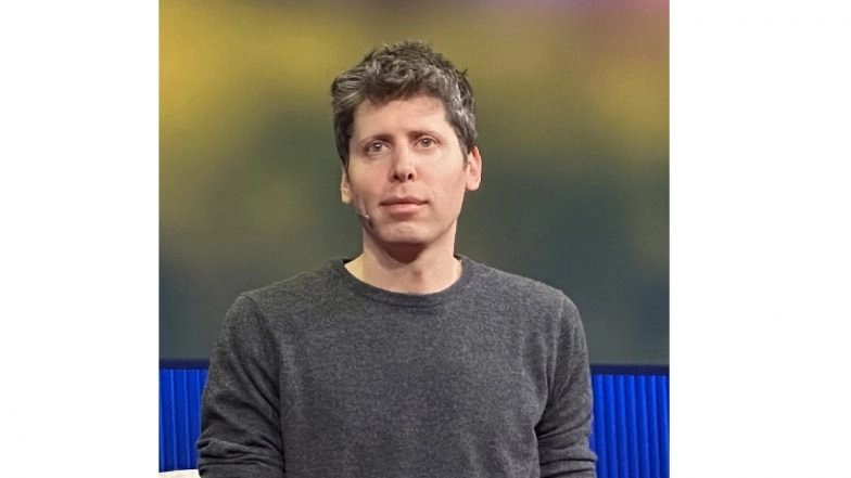 Sam Altman affirme que l'IA va augmenter, et non remplacer