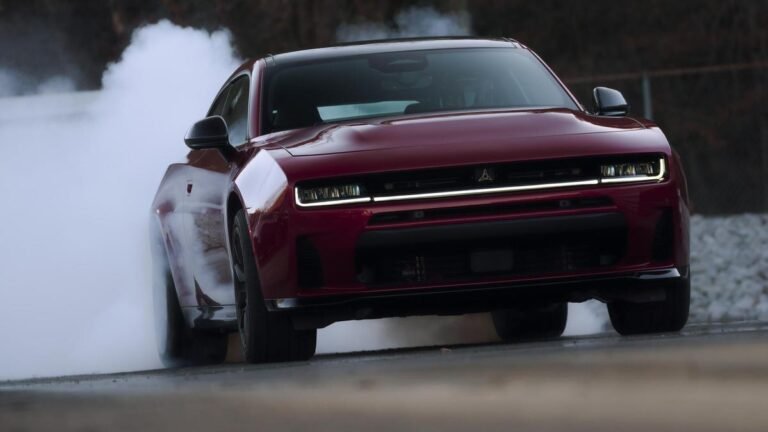 Se confirma el renacimiento del Dodge Charger SRT con Hellcat