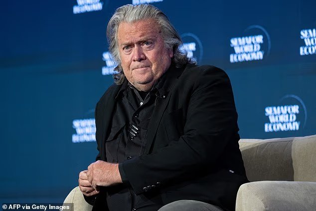Steve Bannon exige l'éviction de John Thune alors que le