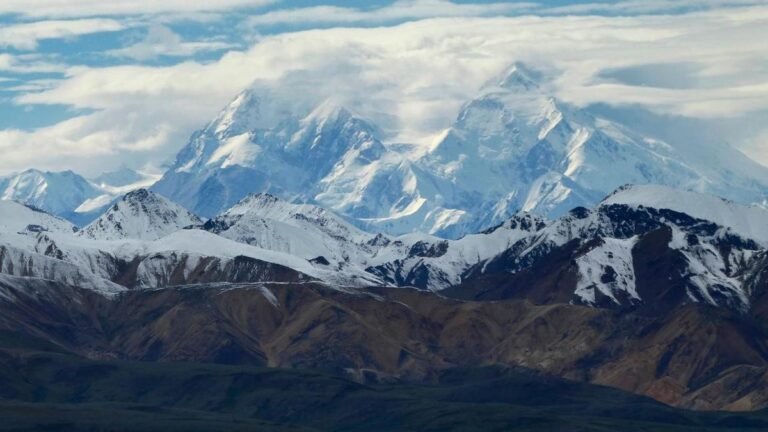 Tres escaladores murieron tras caer cerca del paso Denali en