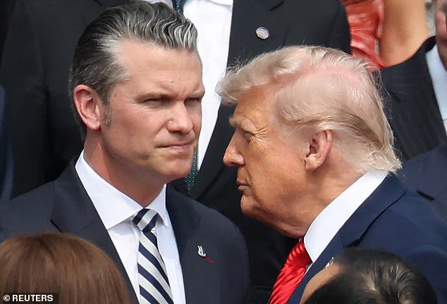 Trump lors d'un appel téléphonique furieux avec Pete Hegsett après