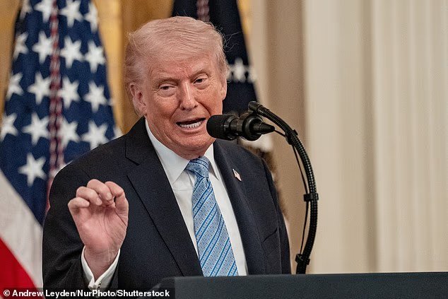 Trump pleure la mort de Ted Turner et révèle comment