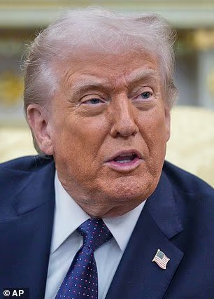Trump rend un hommage émouvant à la « vraie légende
