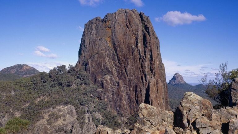 Un escalador de Crater Bluff quedó inconsciente después de una