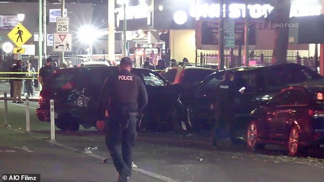 Un garçon d'Oakland, 17 ans, qui a tué trois personnes