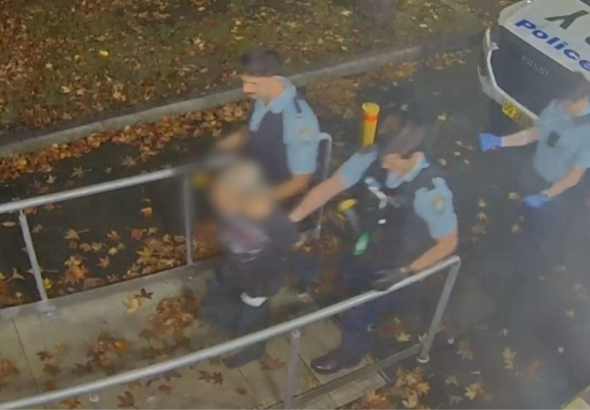 Un hombre ha sido acusado de amenazar al personal de