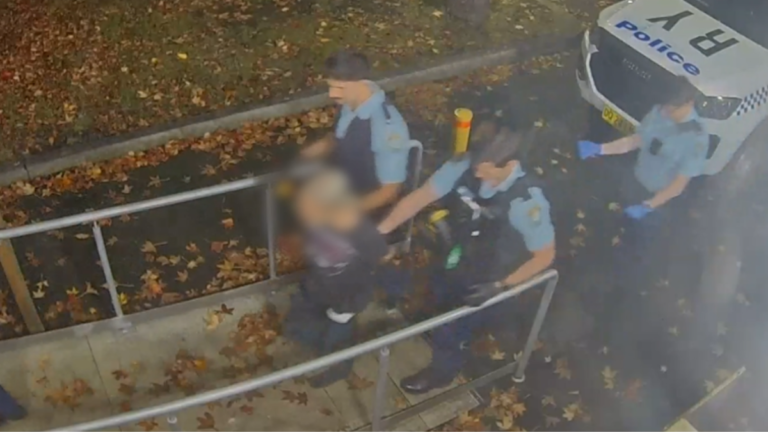 Un hombre ha sido acusado de amenazar al personal de