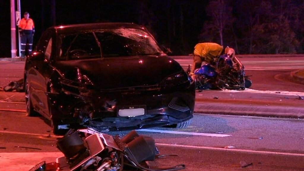 Un motociclista lucha por su vida después de un terrible