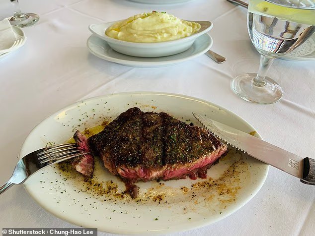 Un steakhouse bien-aimé a été contraint de déménager dans un