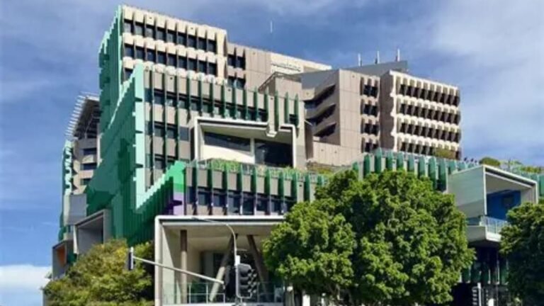 Una madre de Brisbane se enfrenta a los tribunales por