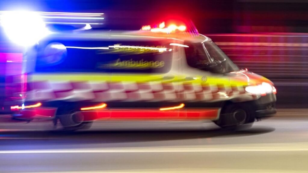 Una mujer ha sido ingresada en el hospital con heridas