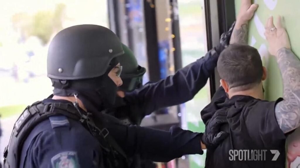 7 NOTICIAS DESTACADAS: Desde bombas incendiarias hasta extorsión y asesinato: