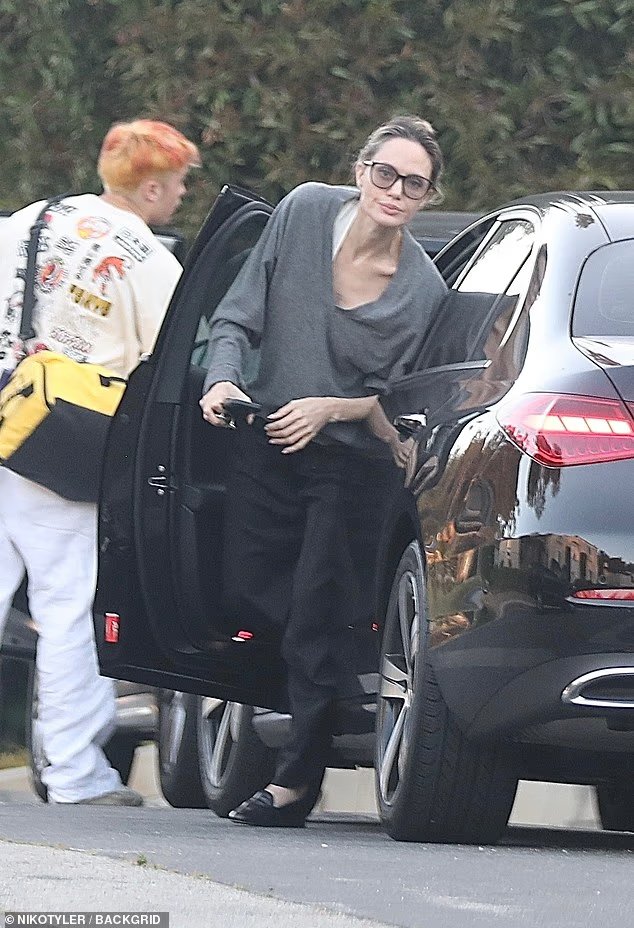 Angelina Jolie fête son 51e anniversaire avec ses enfants... après