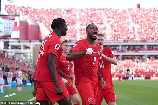 Canada 1-1 Bosnie-Herzégovine : les co-organisateurs remportent leur premier point