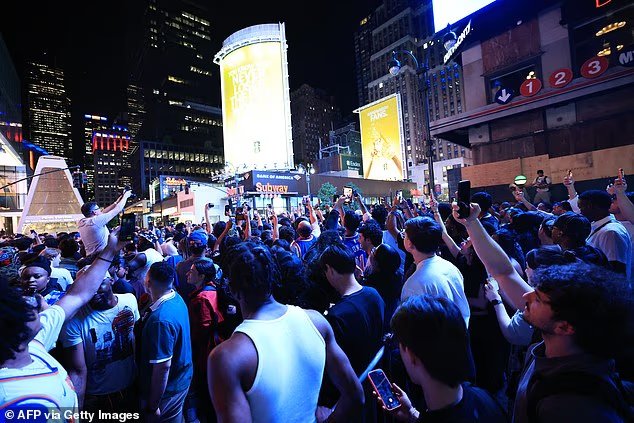 Chaos à New York alors que les fans des Knicks