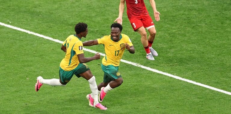 Coupe du monde Australie-Turquie EN DIRECT : le jeune pistolet des