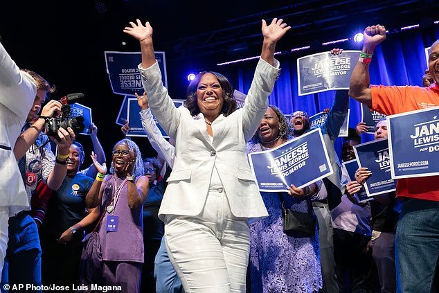 DC sur le point d'élire la maire socialiste Janeese Lewis