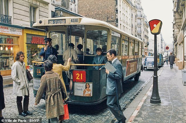 De belles photos du Paris des années 1970 montrent le