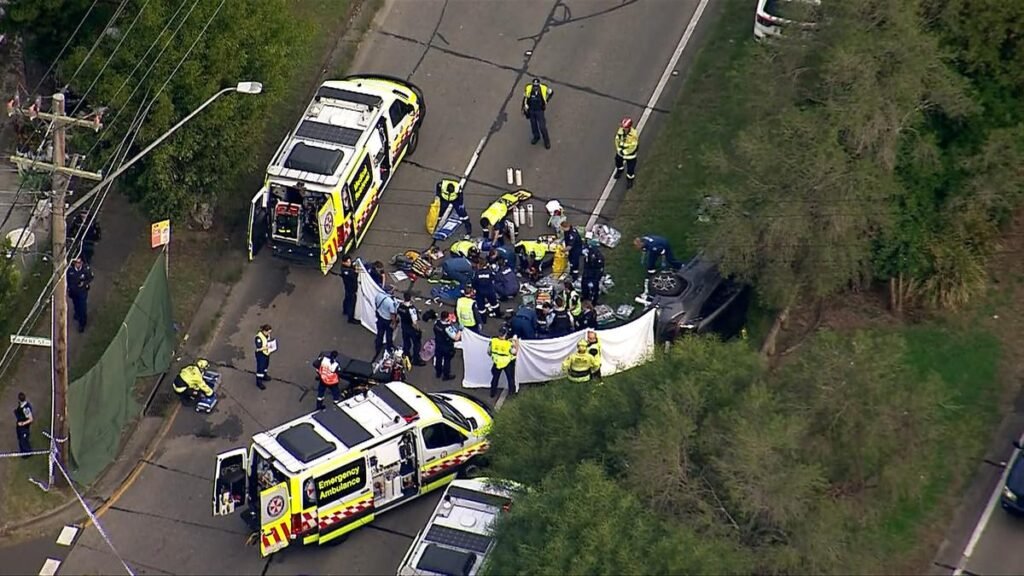 Dos heridos al volcar un coche en un accidente de